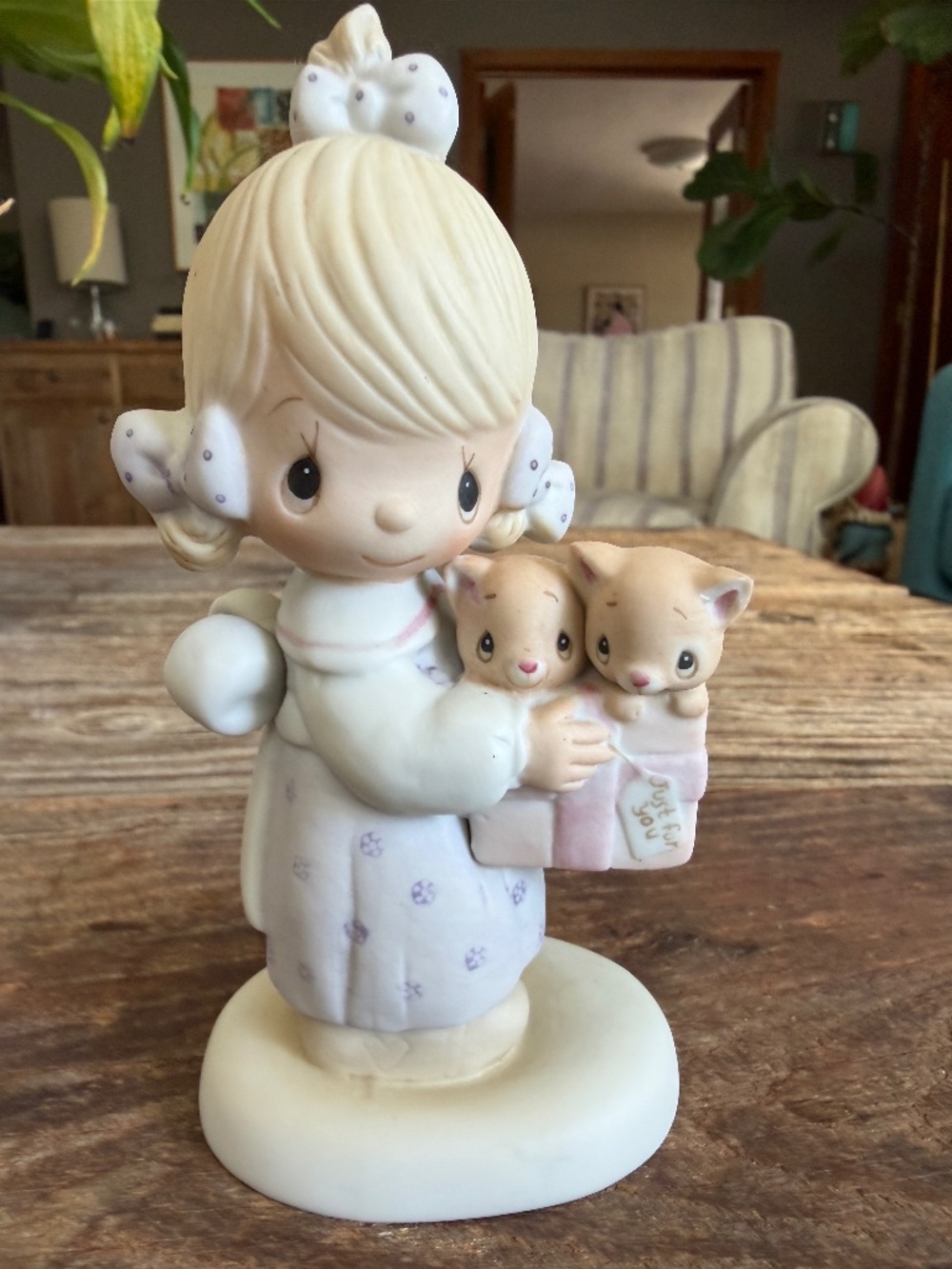 Vintage 1979 Precious Moments “To Thee With Love” figurine (E-3120)